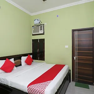 *** Hotel Capital O 11480 Blue Star India