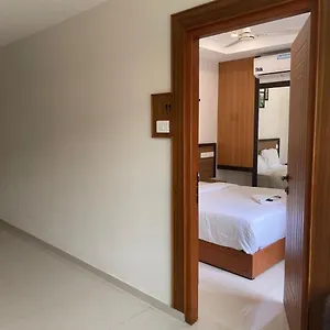  Hotel Palm Residency India