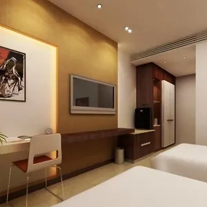** Hotel Vipul Grand India